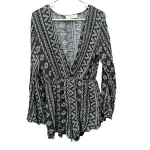 Aubrey 3+1 bell sleeve romper